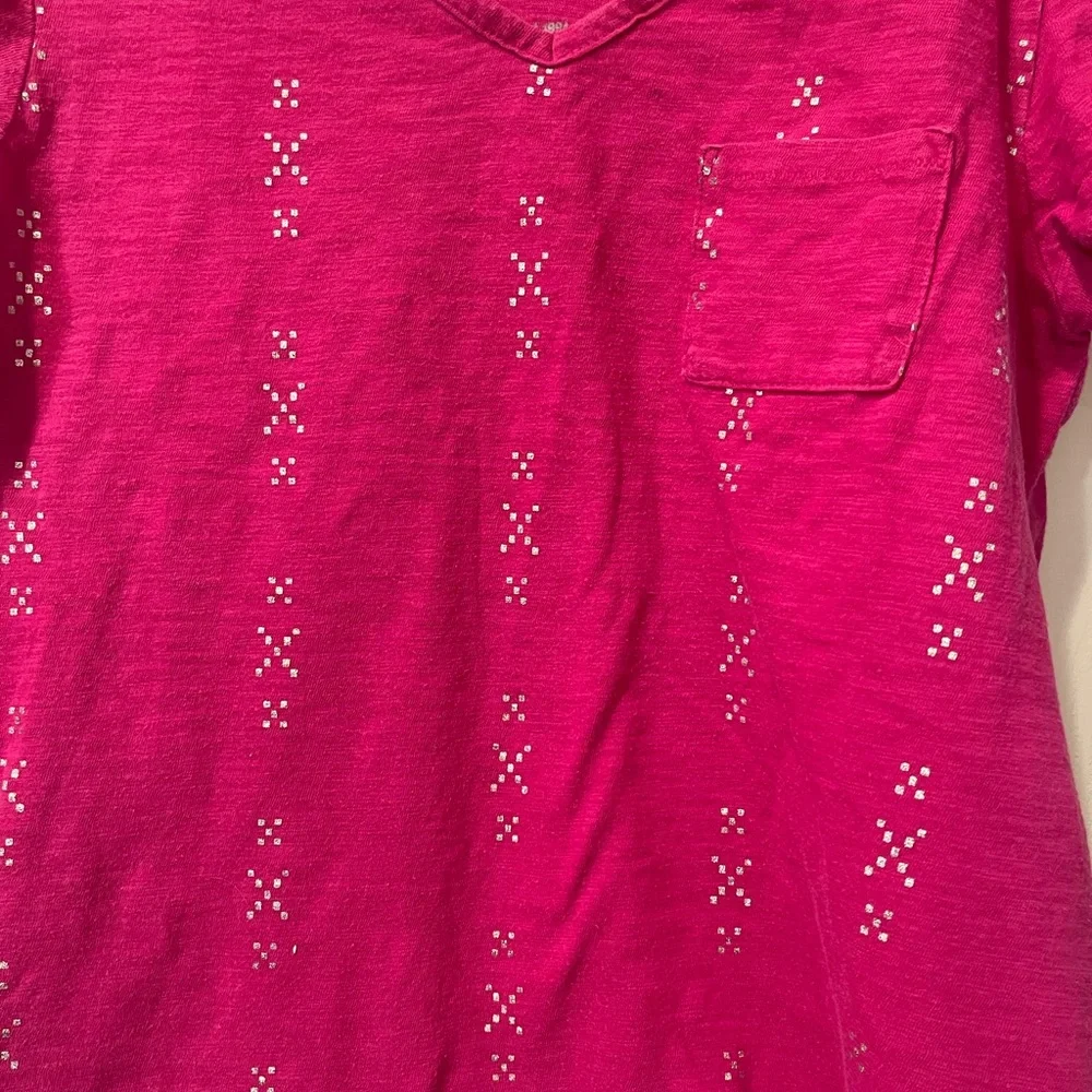Old Navy tee
